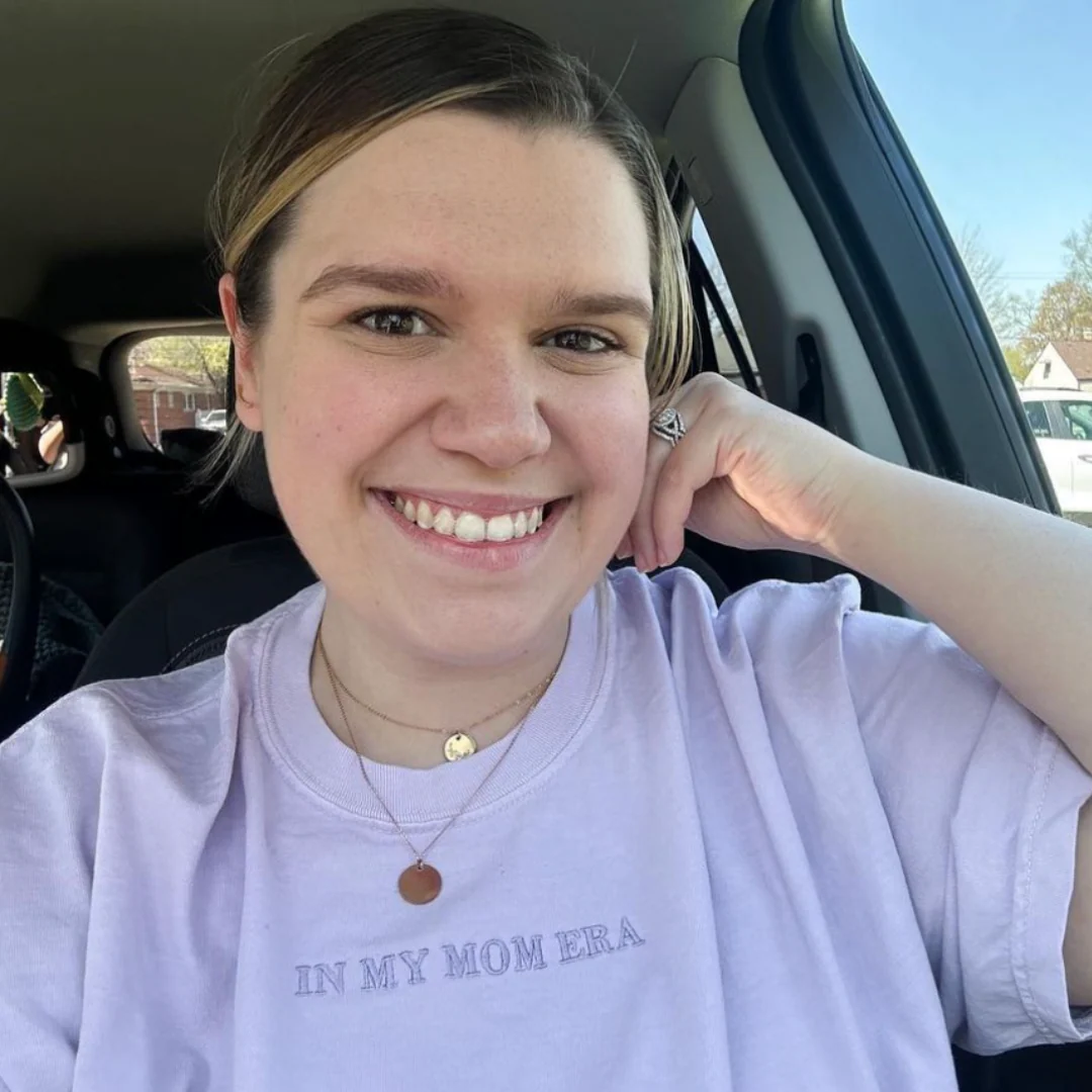 ✨ IN MY MOM ERA™ ✨ - Embroidered Comfort Colors Tee - Image 13